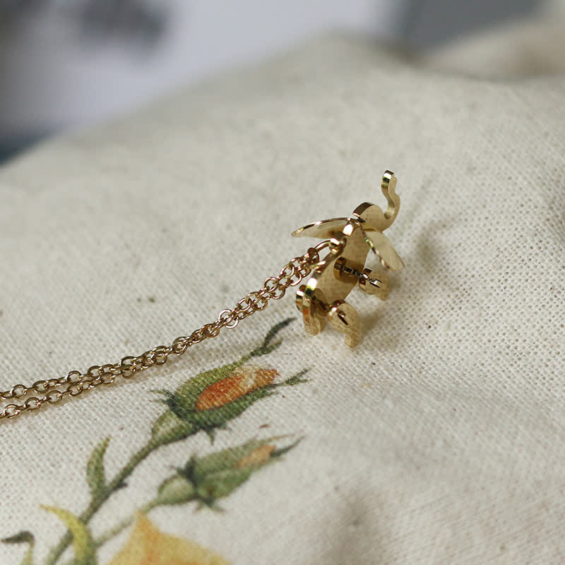 Collier porte-bonheur en acier titane éléphant pour la force et la sagesse