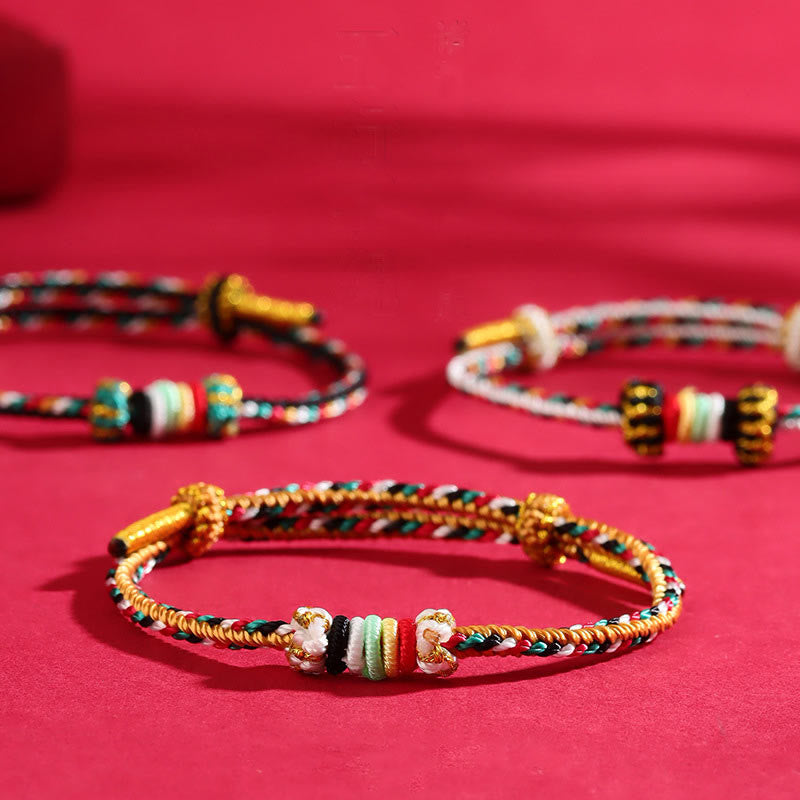 Bracelet porte-bonheur en fil coloré Five Elements pour l'équilibre spirituel