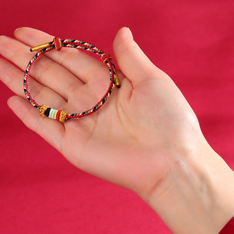 Bracelet porte-bonheur en fil coloré Five Elements pour l'équilibre spirituel