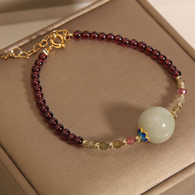 Bracelet de protection avec boucle de paix en jade grenat