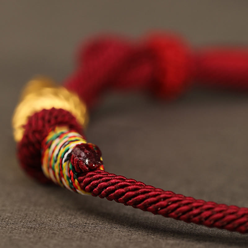 Bracelet de protection porte-bonheur en fil rouge serpent doré