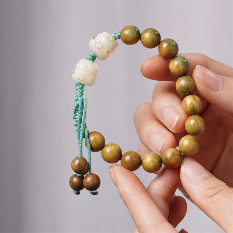 Bracelet spirituel en bois de santal vert et graines de Bodhi pour la positivité