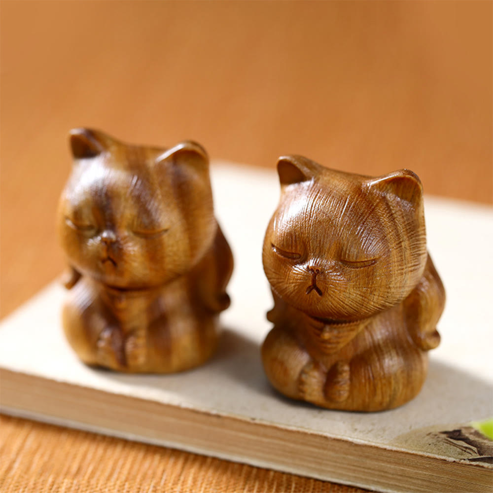 Mini décoration chat porte-bonheur en bois de santal vert 5 cm