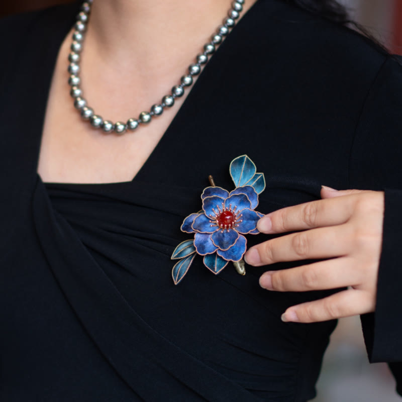 Broche fleurs bleues faite main en soie de mûrier | Bijoux spirituels