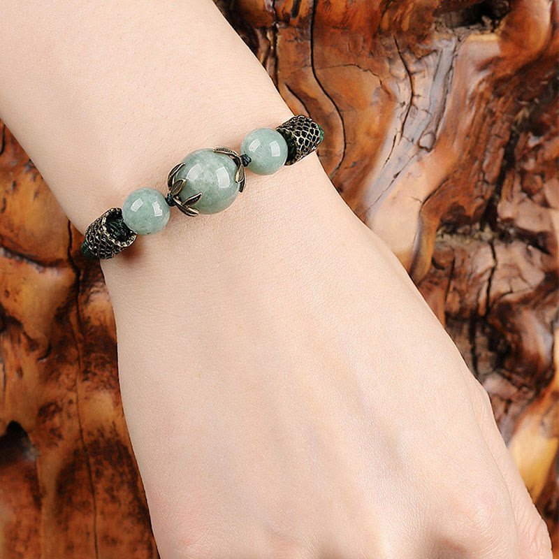 Bracelet porte-bonheur en jade vert fait main | Prospérité et bien-être