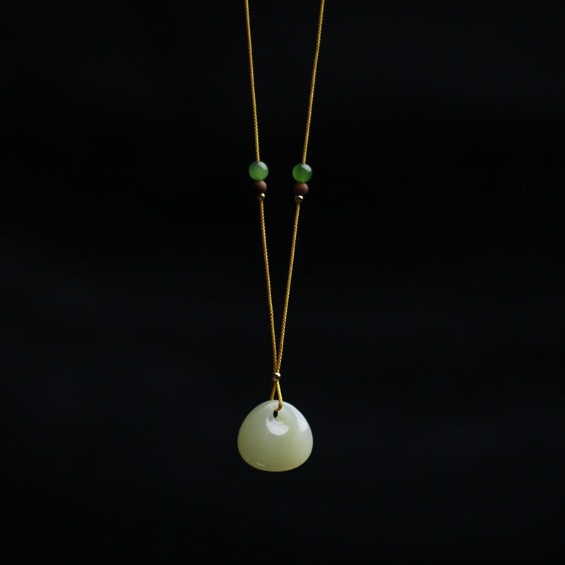 Collier pendentif prospérité en jade Hetian | Modèle petit sac