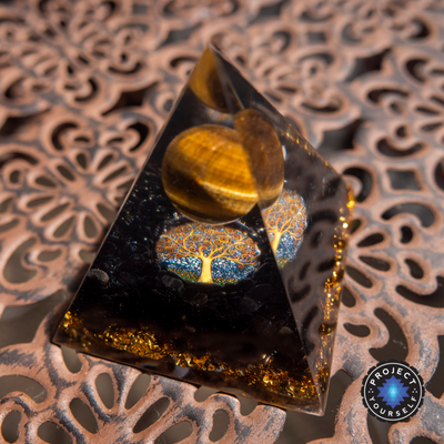 Pyramide d'orgone d'appel intérieur