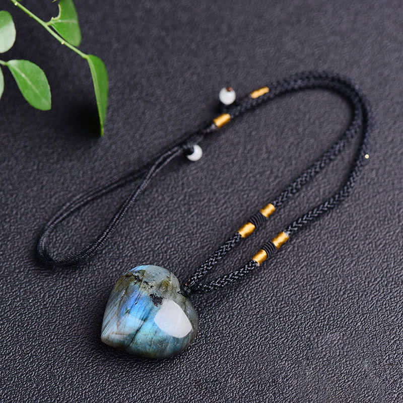 Collier pendentif de soutien en forme de cœur d'amour en labradorite