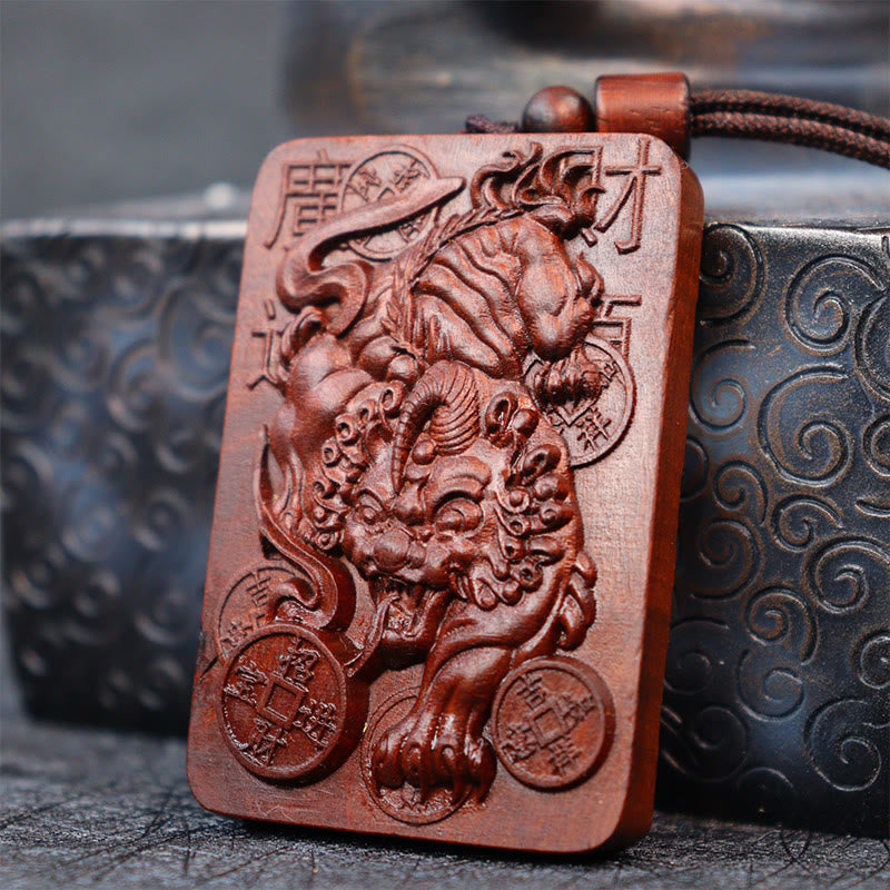 Collier Pixiu en bois de jujubier frappé par la foudre pour la fortune