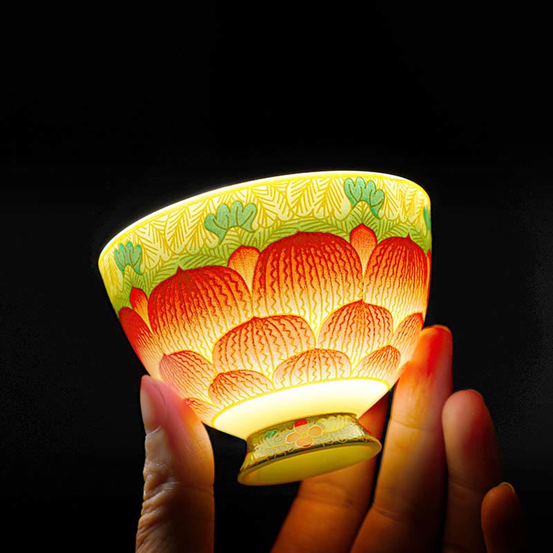 Tasse à thé en céramique motif lotus 100 ml | Vaisselle