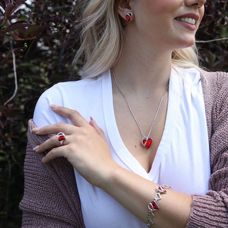 Collier pendentif d'énergie de guérison avec pierre de naissance en forme de cœur d'amour