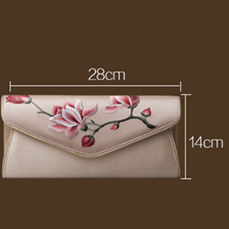 Sac moyen brodé Magnolia Su pour une élégance spirituelle