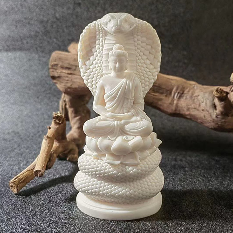 Statue de Bouddha en ivoire de taille moyenne avec symbole de sérénité du lotus serpent