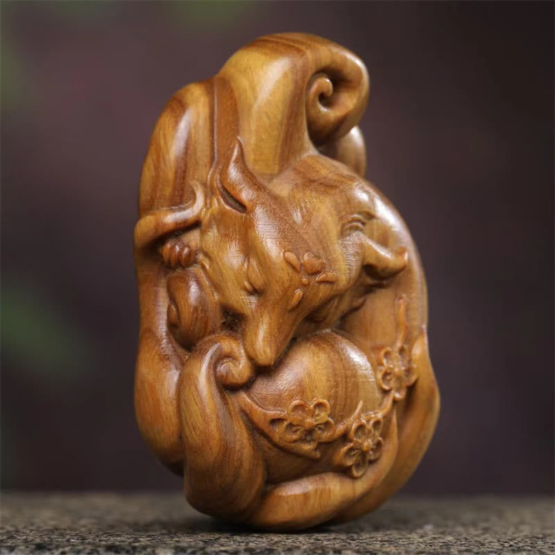 Mini renard à neuf queues en bois de santal vert, décoration zen pour la paix