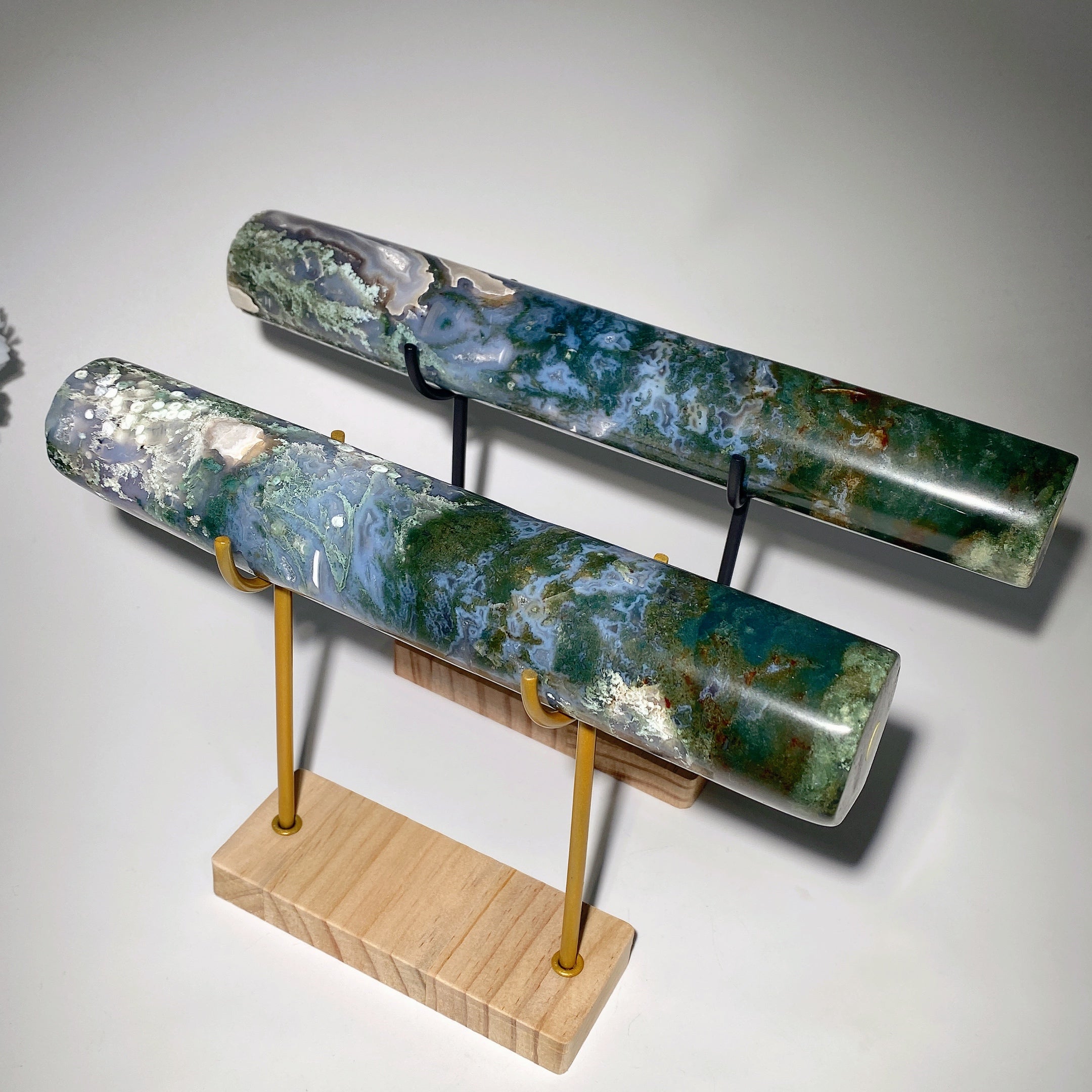 Baguette en cristal d'agate mousse 23-30 cm pour l'énergie de guérison