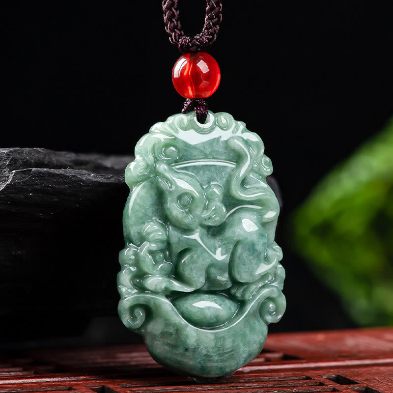 Collier pendentif en jade naturel avec 12 signes du zodiaque chinois pour la prospérité