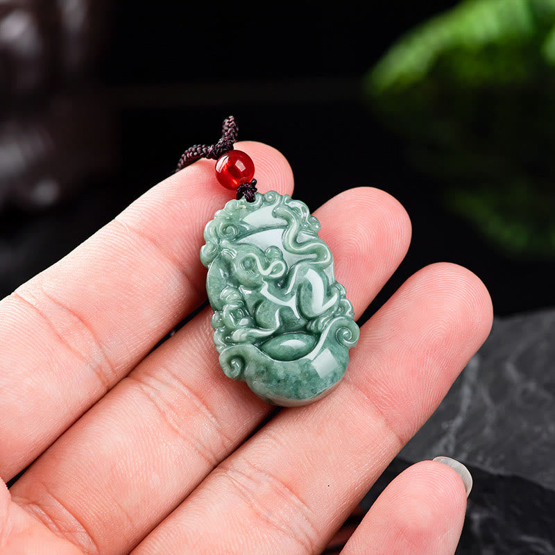 Collier pendentif en jade naturel avec 12 signes du zodiaque chinois pour la prospérité