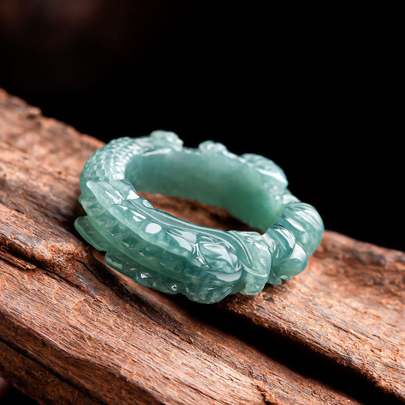 Bague de réussite en jade naturel avec dragon