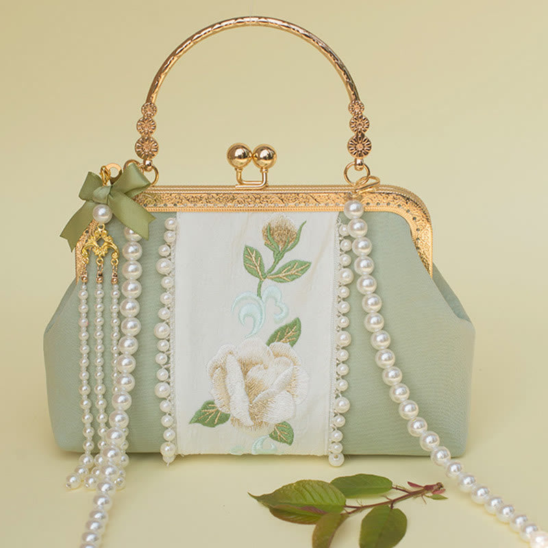 Sac bandoulière vert pâle brodé de fleurs avec pendentif en perles
