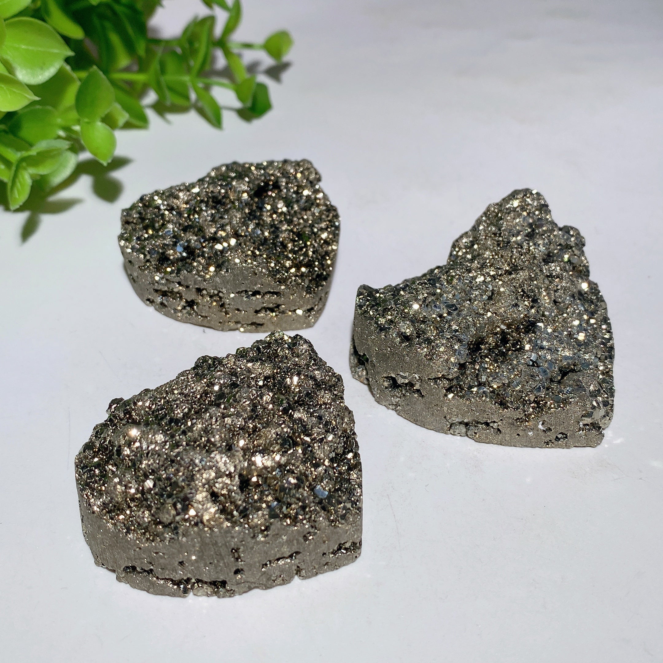 Cristal de cœur en pierre brute de pyrite de 1,8 à 2,0 pouces de guérison