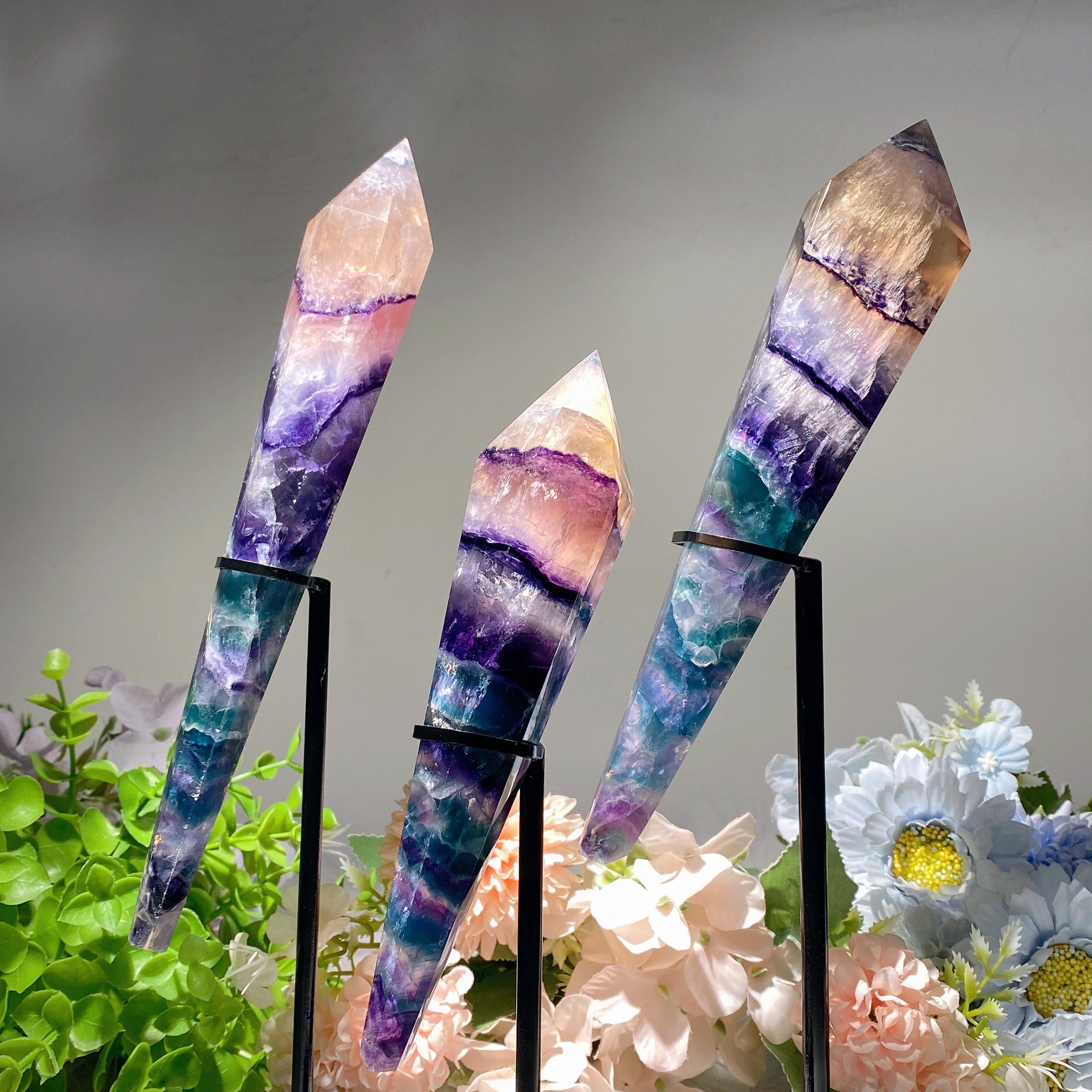 Baguette de cristal de fluorite arc-en-ciel de 6,5 à 9,5 pouces pour la guérison