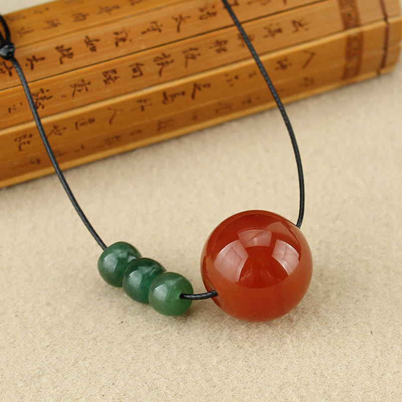 Collier apaisant en cuir avec agate rouge et aventurine verte