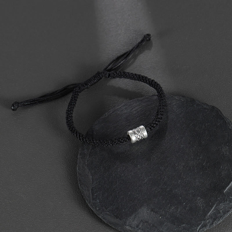 Bracelet fil rouge avec porte-bonheur en argent 999