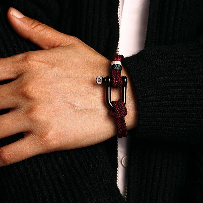 Bracelet en fil rouge avec boucle en acier inoxydable pour la chance et la protection