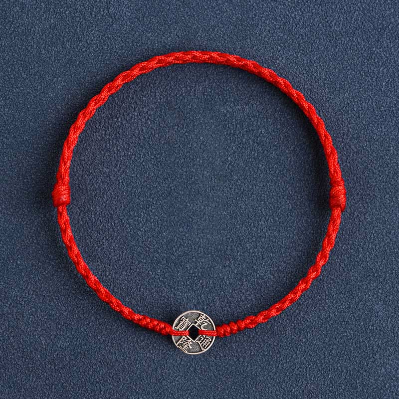 Bracelet de protection en argent 925 avec cinq pièces impériales et fil rouge
