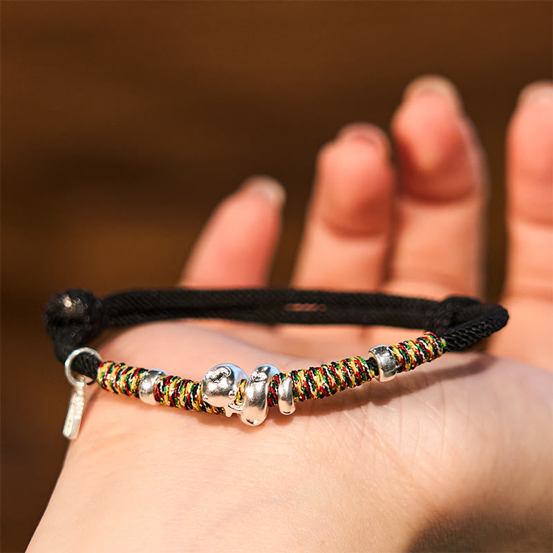 Bracelet de protection serpent en fil rouge et argent