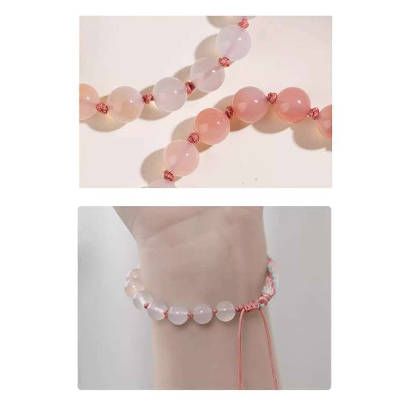 Bracelet en agate à nœud de réincarnation avec breloque en fleur de pêcher