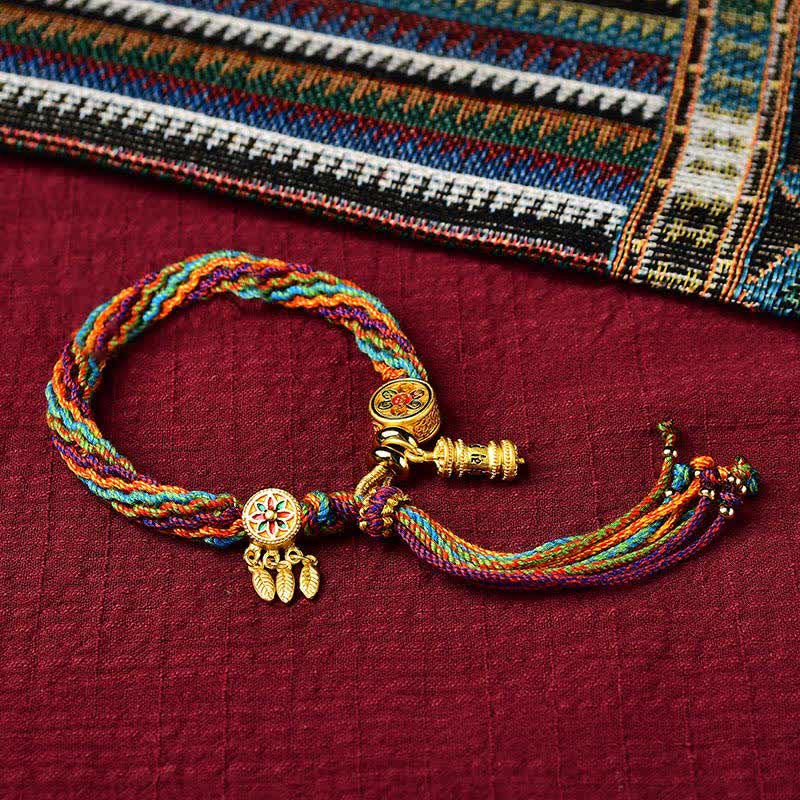 Bracelet en fil rouge avec nœud de réincarnation pour la protection et la chance