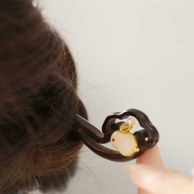 Épingle à cheveux lapin en bois de santal | Épingle à cheveux chinoise nuage de bon augure