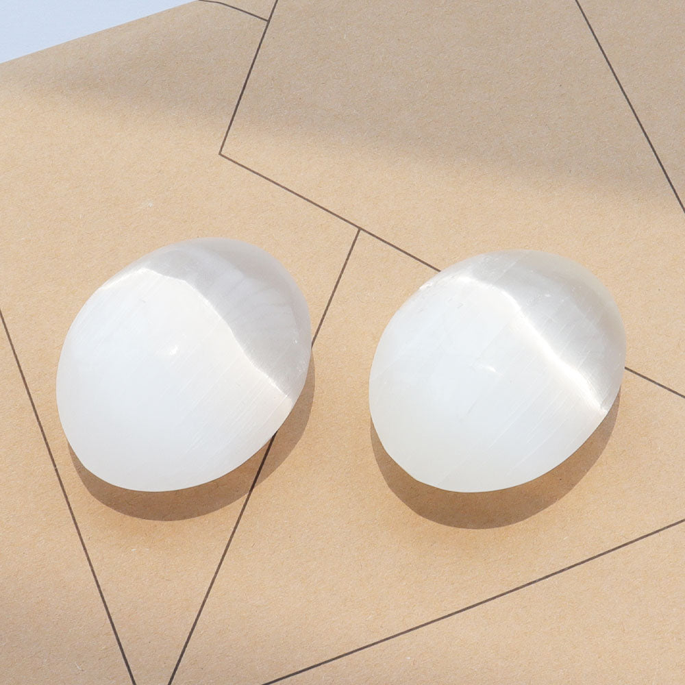 Pierre de palmier en sélénite de 4,8 cm pour soulager le stress et le chakra de la couronne