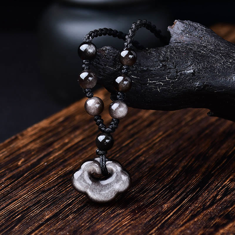 Collier de protection des nuages de bon augure en obsidienne argentée
