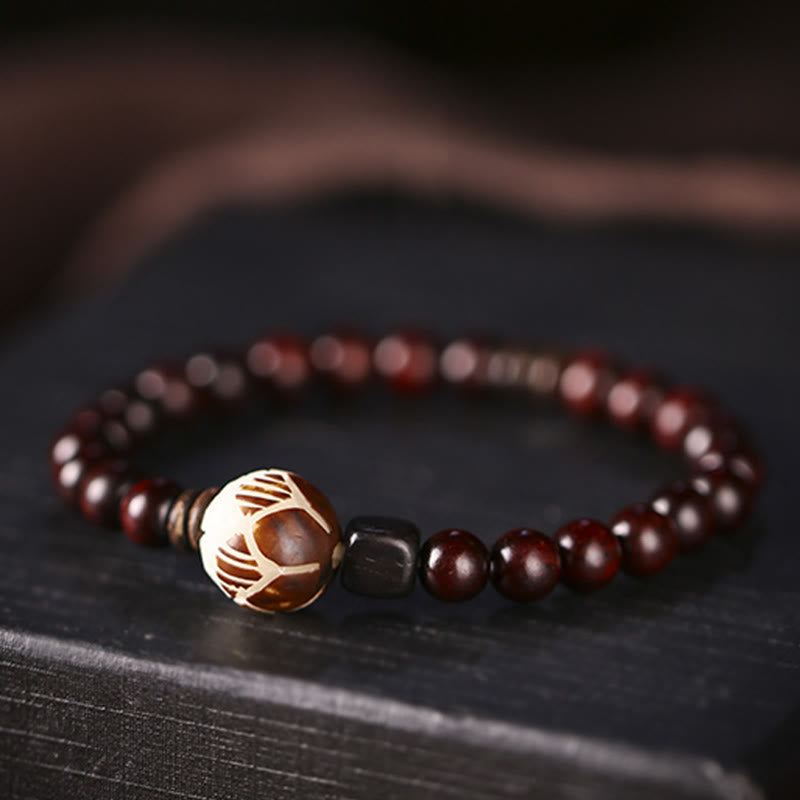 Bracelet de protection en bois de santal rouge à petites feuilles de lotus 6 mm