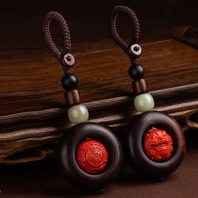 Porte-clés de protection Om Mani Padme Hum en bois de santal rouge à petites feuilles