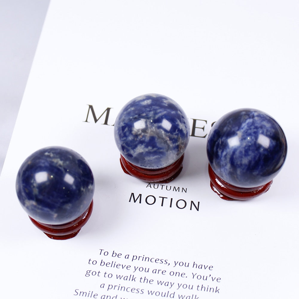 Boule de cristal de sodalite pour l'intuition et l'énergie