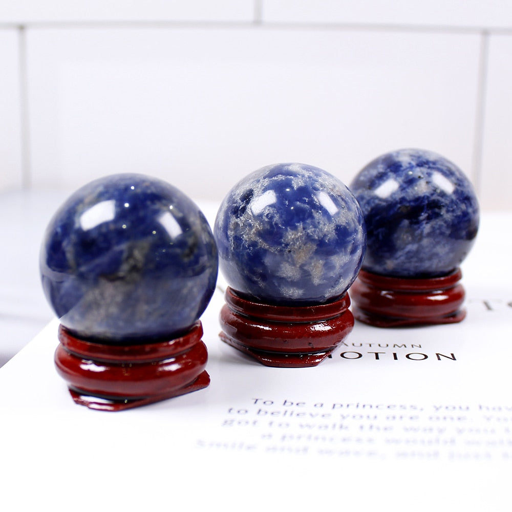 Boule de cristal de sodalite pour l'intuition et l'énergie