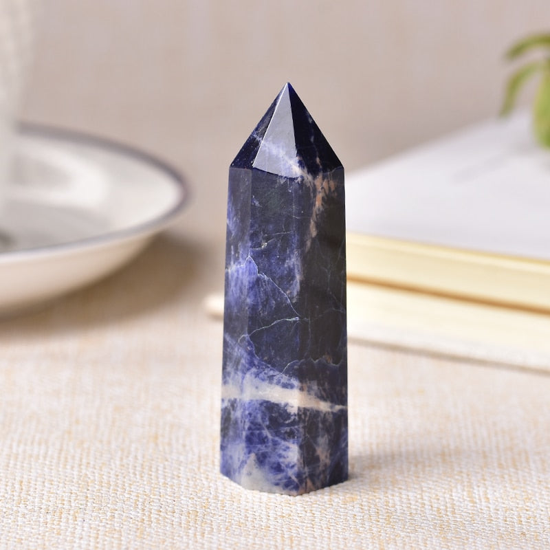 Tour de cristal de sodalite pour la guérison énergétique