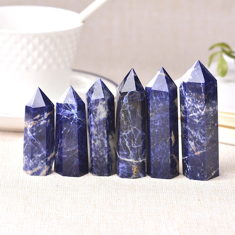 Tour de cristal de sodalite pour la guérison énergétique