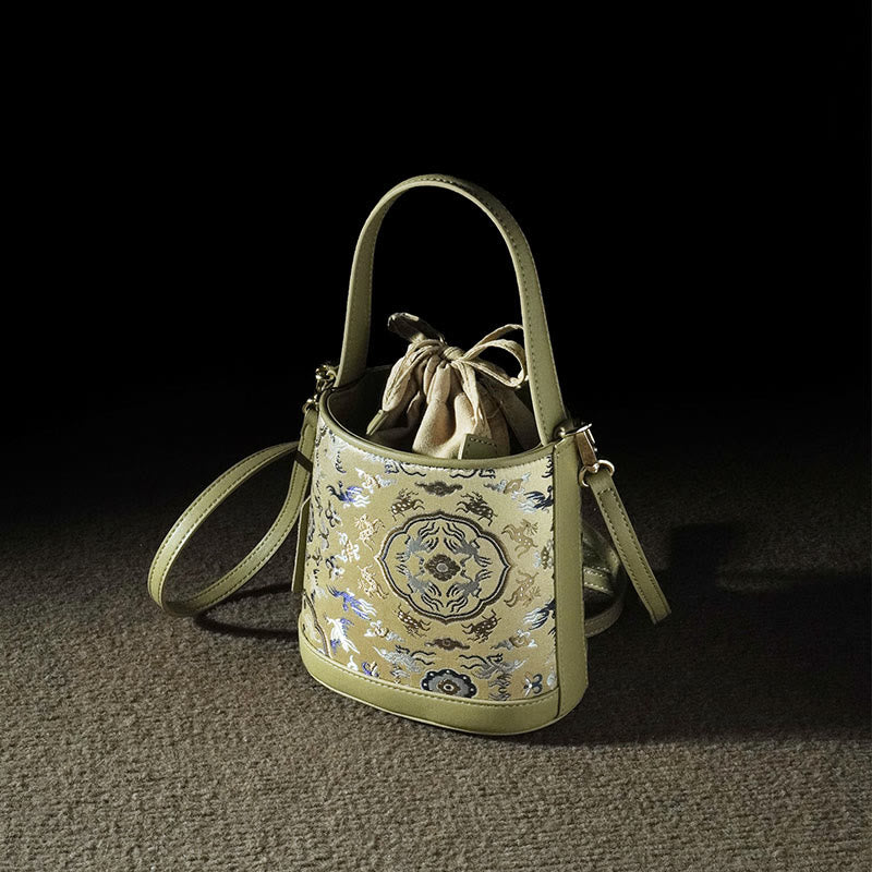 Sac bandoulière en brocart de soie et cerf pour l'harmonie spirituelle