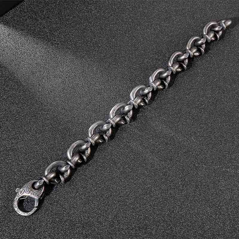 Bracelet spirituel en acier titane à rivets carrés pour l'équilibre