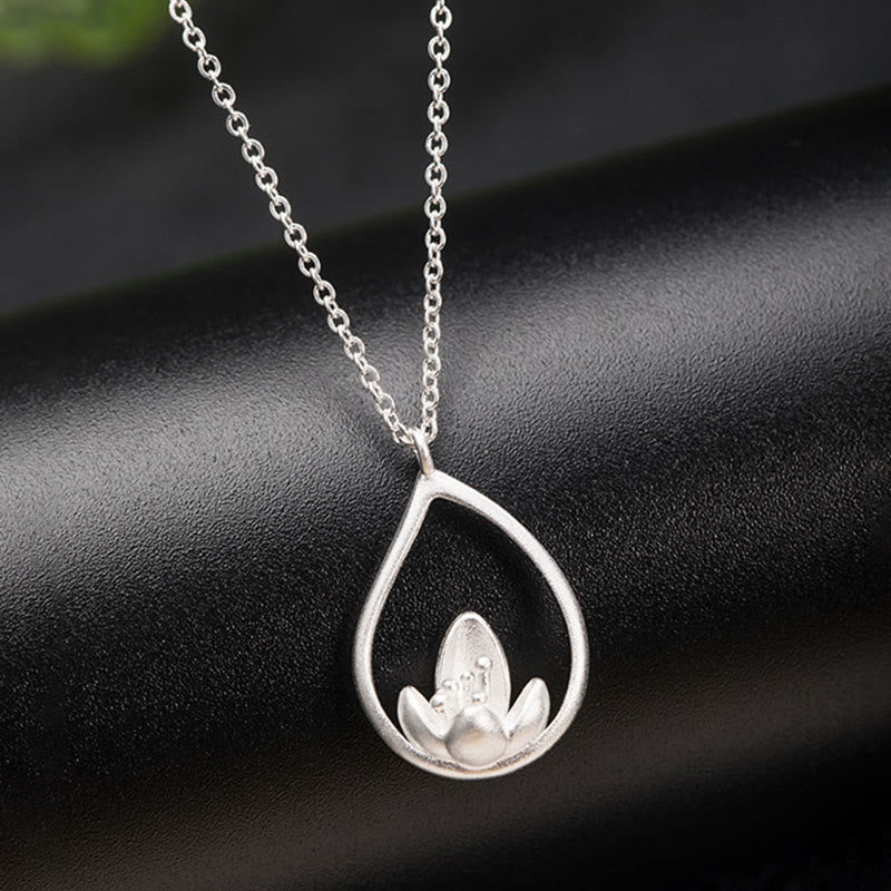 Collier Lotus en argent sterling pour la renaissance et l'illumination