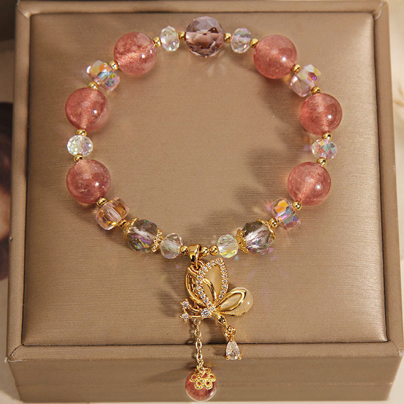 Bracelet à breloques papillon amour et guérison en quartz fraise