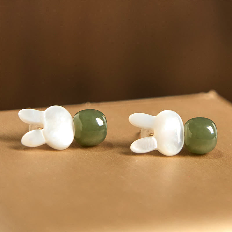 Boucles d'oreilles lapin porte-bonheur en pierre de Tridacna et jade Hetian