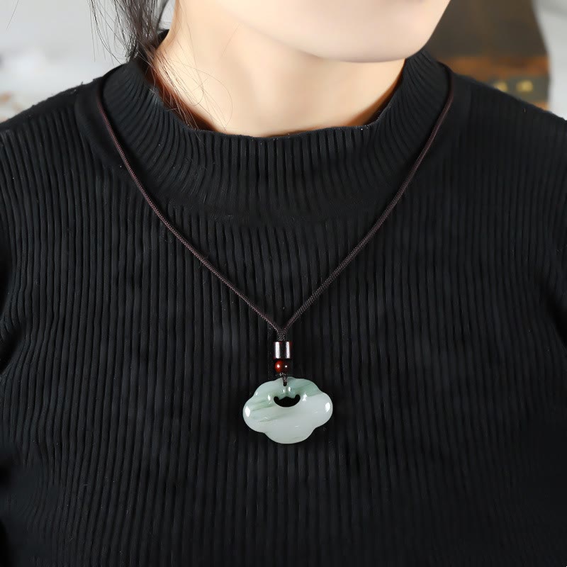 Collier unisexe en jade Tianshan avec cadenas chinois