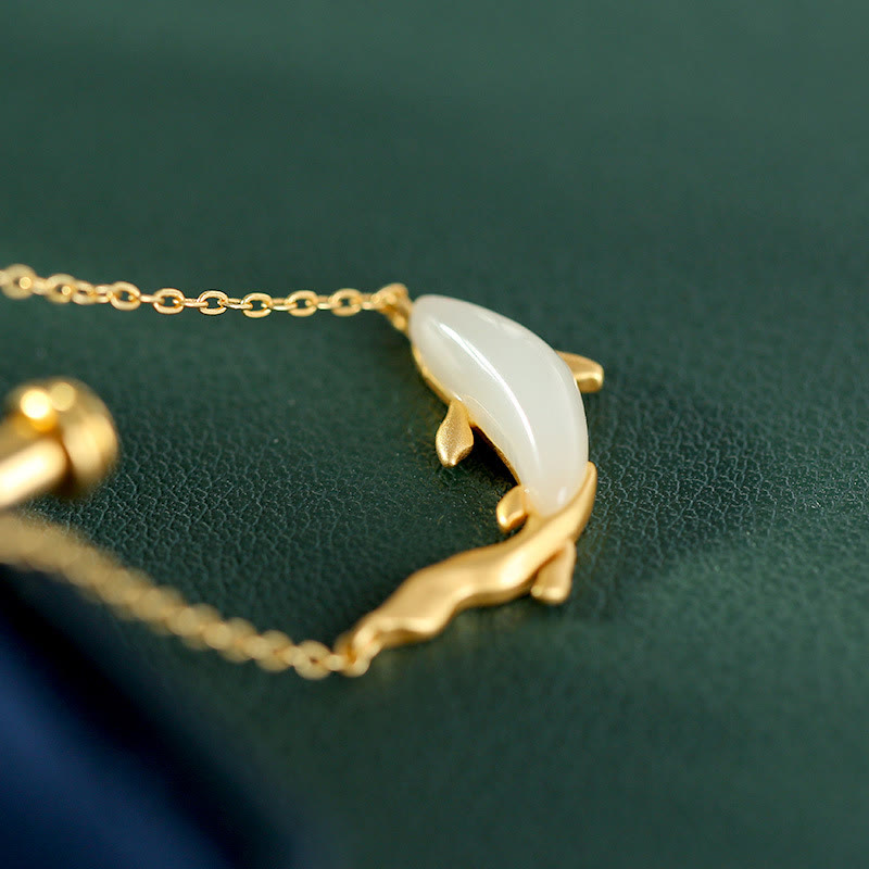Collier porte-bonheur en jade blanc et dauphin | Argent sterling 925