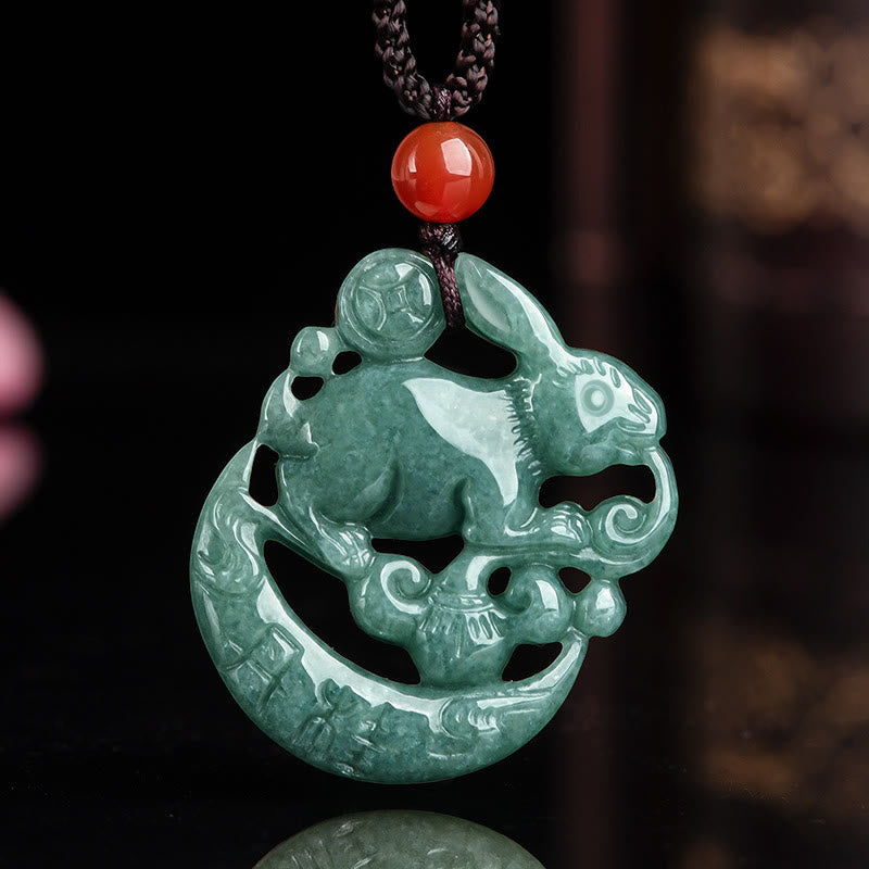 Collier croissant de lune porte-bonheur en jade de l'année du lapin