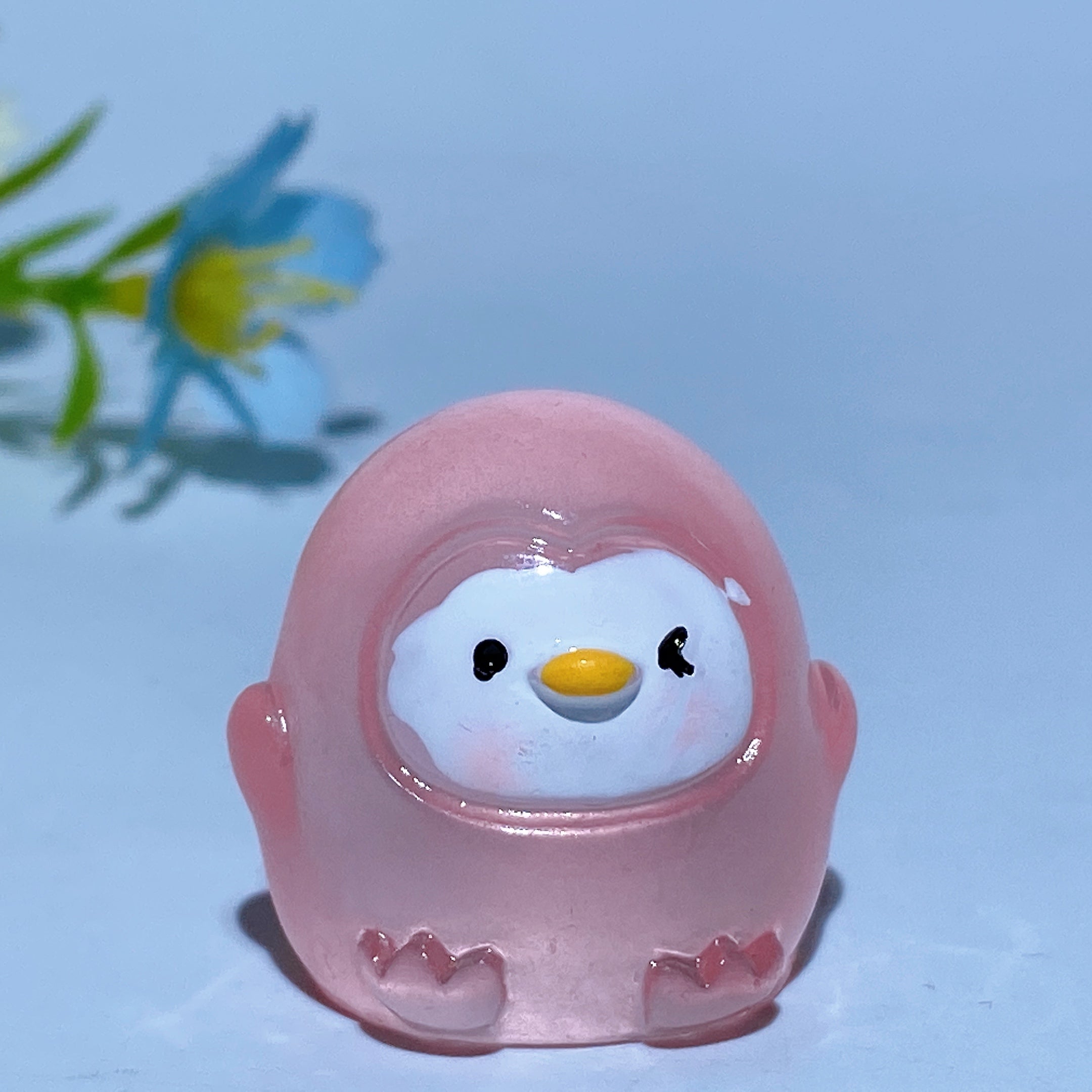 1.1-inch Luminous Crystal Penguin Carving Figurine